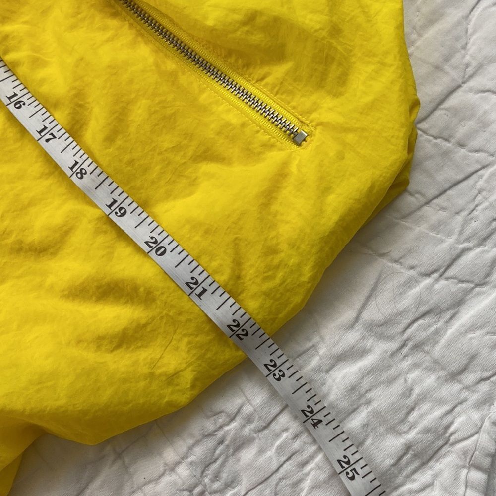 Free People Cropped Vibrant Yellow Windbreaker size Medium - Picture 10 of 10